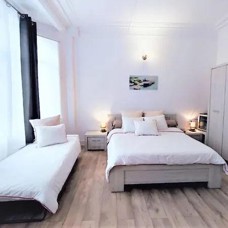 Artiste Hotel *